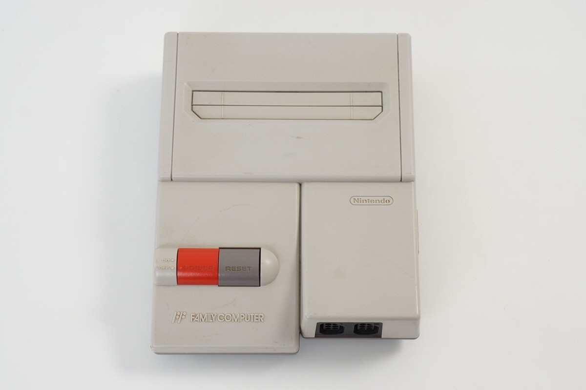 NEW FAMICOM AV Console Only HVC101 Tested System Nintendo FC HN10132535