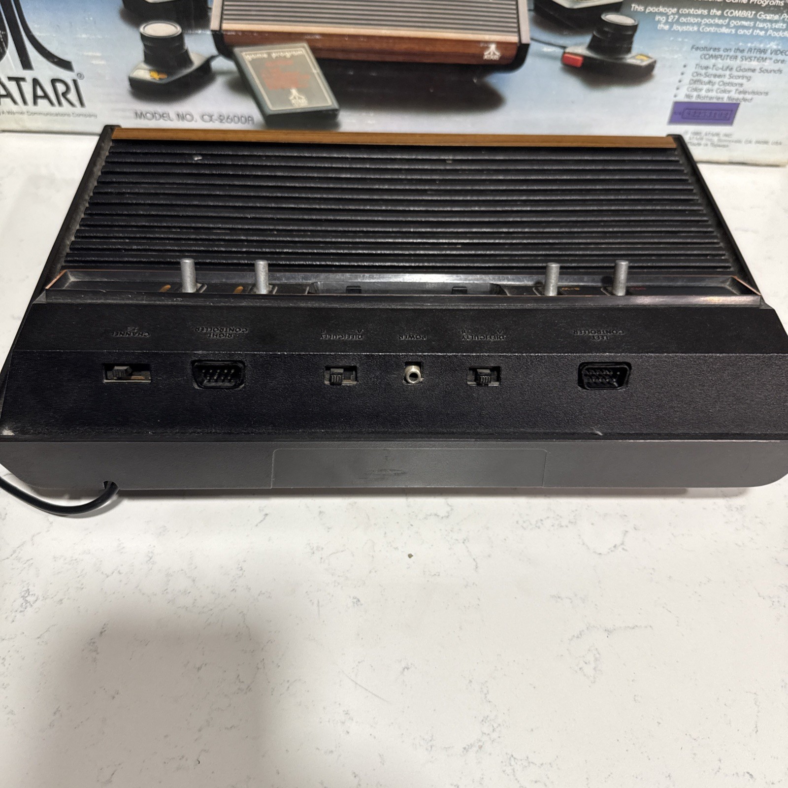 Atari 2600 Woodgrain CIB Complete Working Matching Serial 21 Games Paddles