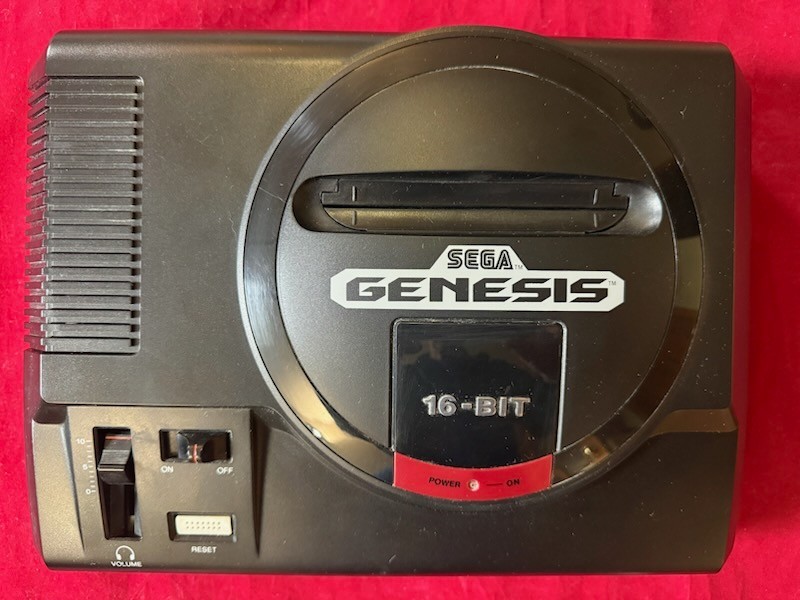 Sega Genesis Model 1 System Console Complete with 1 Controllers +8 Games