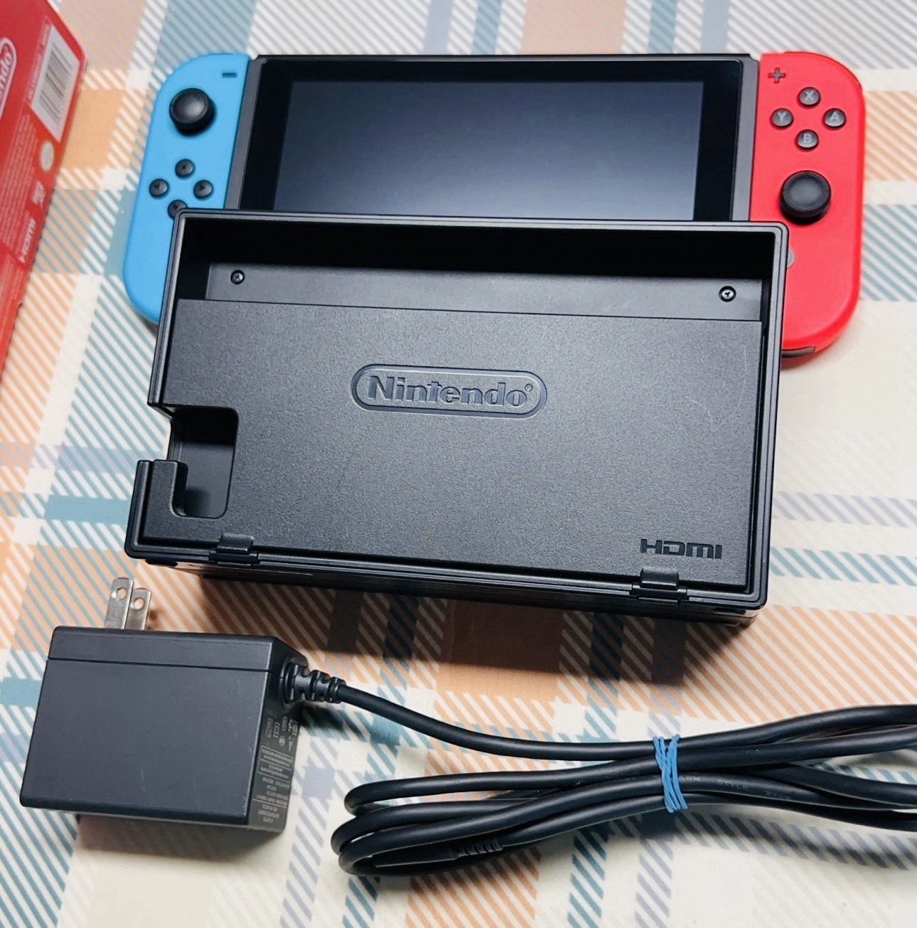 Nintendo Switch V1 Game Console HAC-001 Red/Blue Joy cons Tested/Working 00215