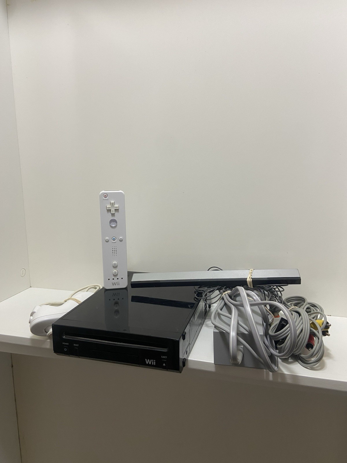Nintendo Wii Black RVL-101 Console Bundle Tested Working
