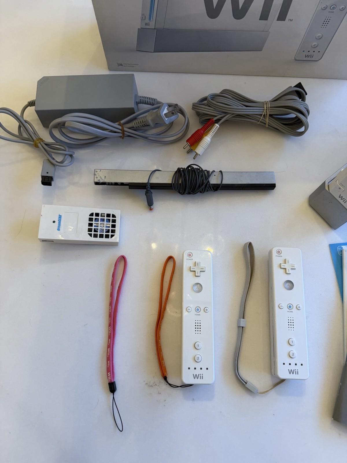 Nintendo Wii Console White w/ 2 Remotes, All Cords, Sensor, & USB Cooling Fan