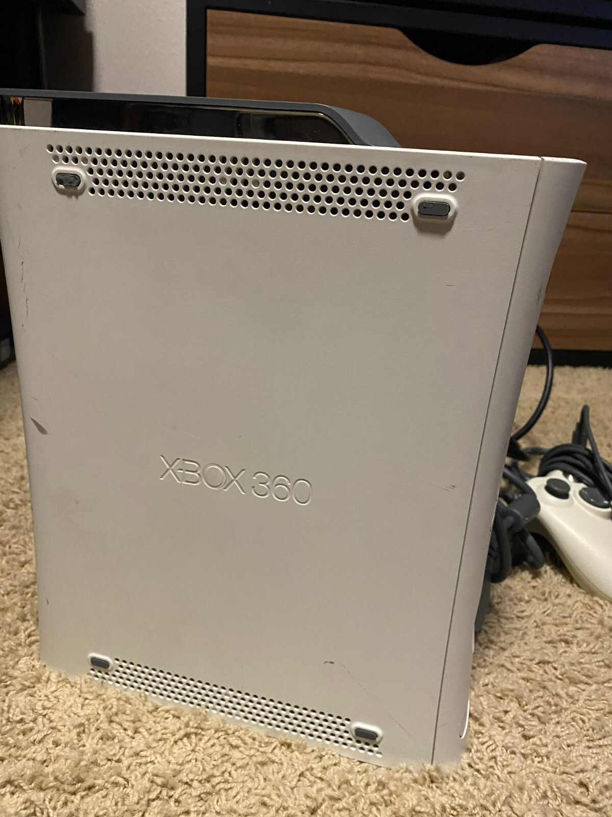 Microsoft Xbox 360 Pro System Bundle 60GB White Console + 8 Games