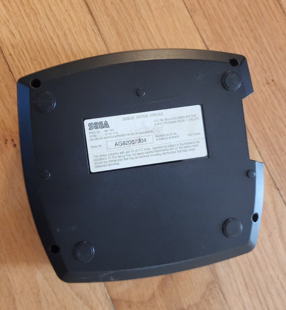 SEGA Genesis 3 Console, Controller, AC Adapter, AV Cable, 2 games Tested Working