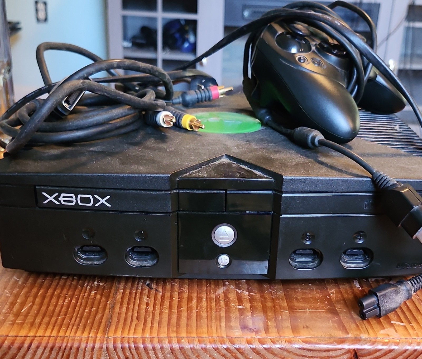 Microsoft Xbox Original Black Console w/ Wired Controller & Composite RCA Cables