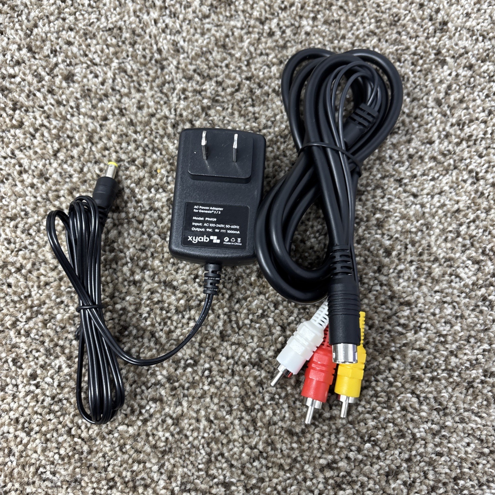 Sega Genesis Model 2 Console System Bundle Original Cords & Controller READ