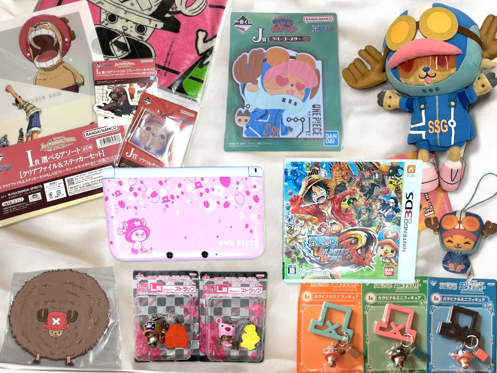 Nintendo 3DS XL LL One Piece Chopper Pink ver Console Stylus w/Chopper Goods