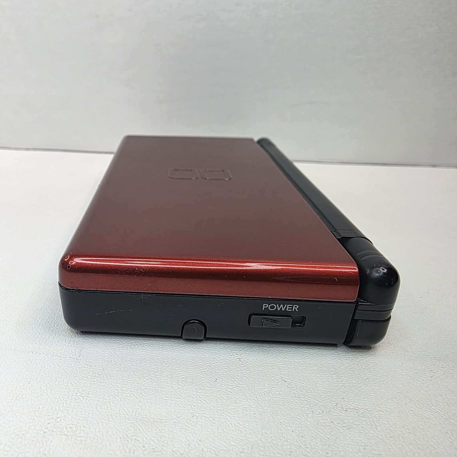 Nintendo DS Lite Crimson Red. Bundle. Games, Carrying Case And Games. Charger