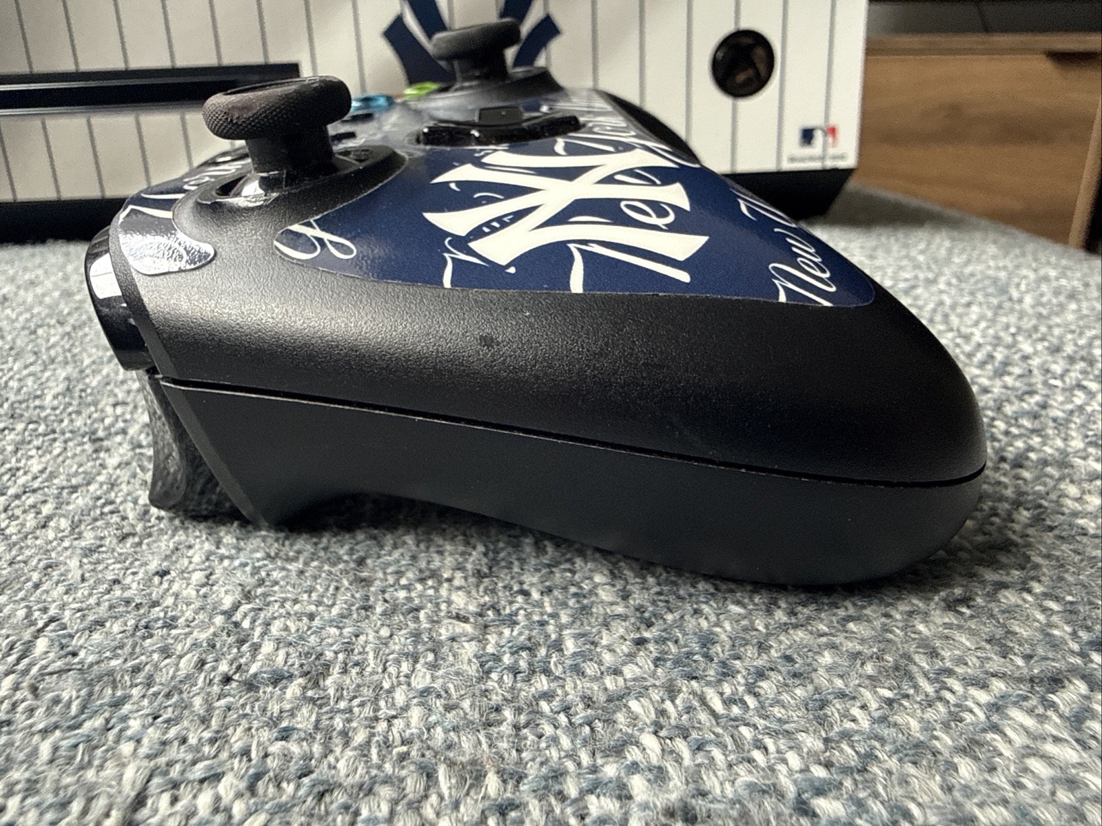 Microsoft Xbox One Black + Controller*New York Yankees Skin And Controller*PARTS