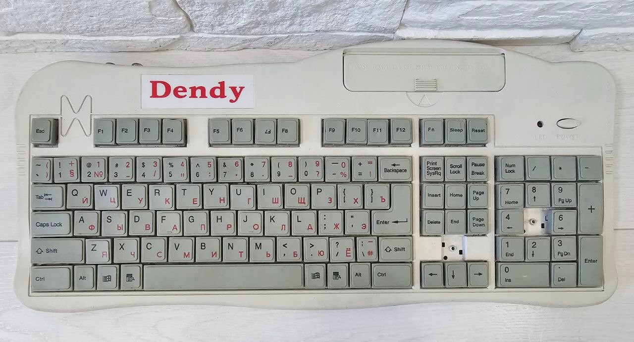 Retro 2000s Game Console Dendy Keyboard 8 bit Video Game System for parts/repair