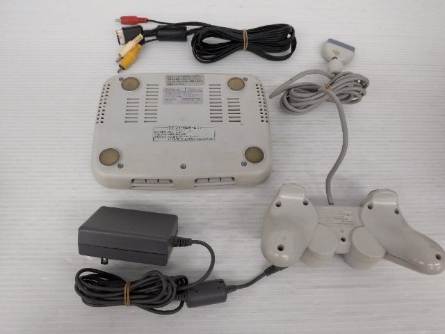 PS one Console (SCPH-100) PlayStation JP GAME. 9000025620031