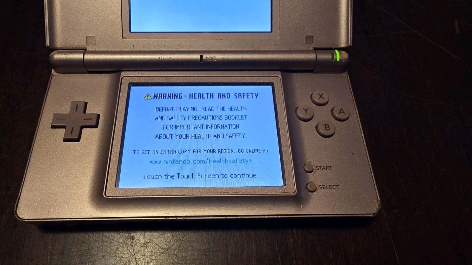 Nintendo DS Lite Console – Metallic Rose