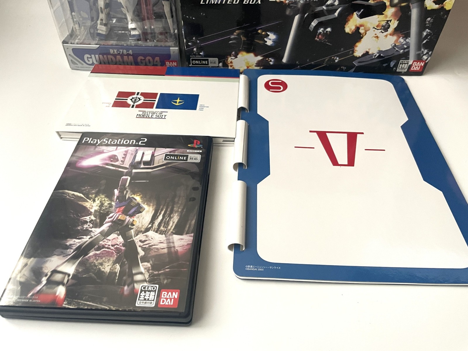 Bandai Playtation 2 Mobile Suit Gundam Limited Box Game & Gundam G04 Figure Set
