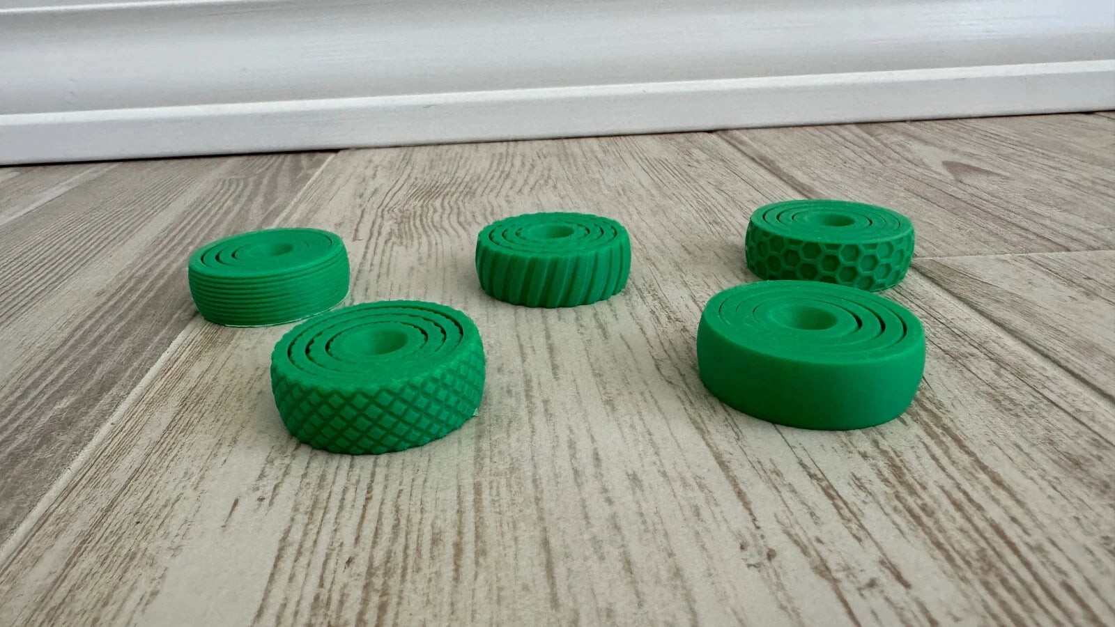 3D Textured Gyro Fidget Spinners – Choose your Style and Color!