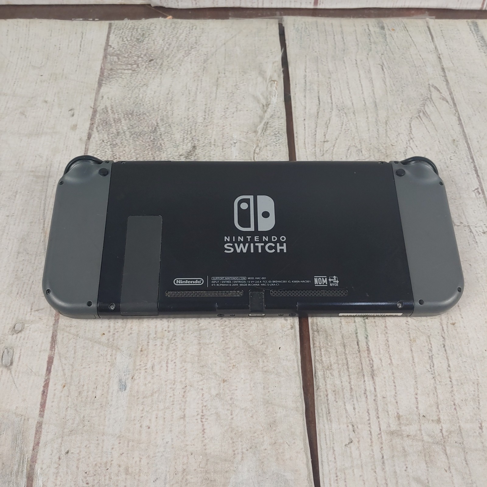 WORKING Nintendo Switch HAC-001 Console – w/ Gray 3RD PARTY Joy‑Cons – TESTED