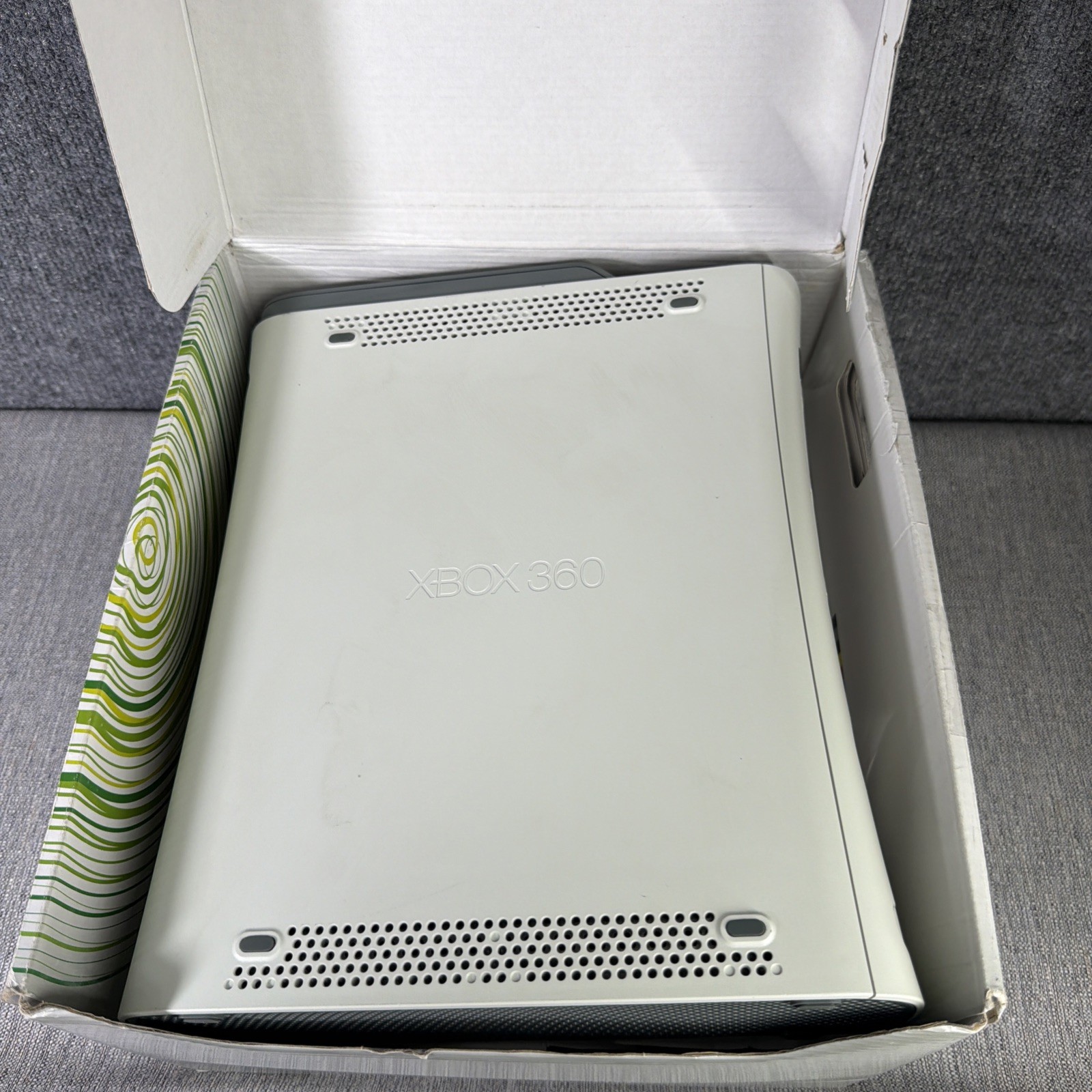 Microsoft Xbox 360 Pro 20GB Console Bundle HDMI Falcon 2007 w/ 2 Controllers