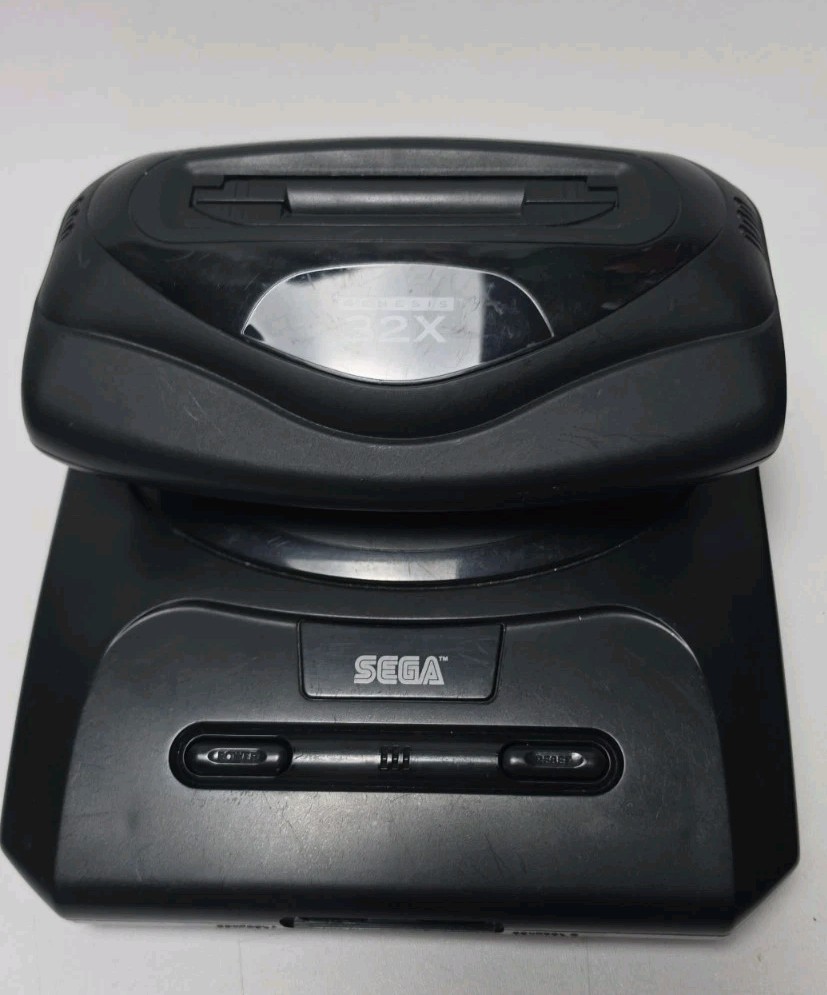 SEGA 32x w/ Genesis Model 2 Combo, 2 Controllers, All Wires Tested Works