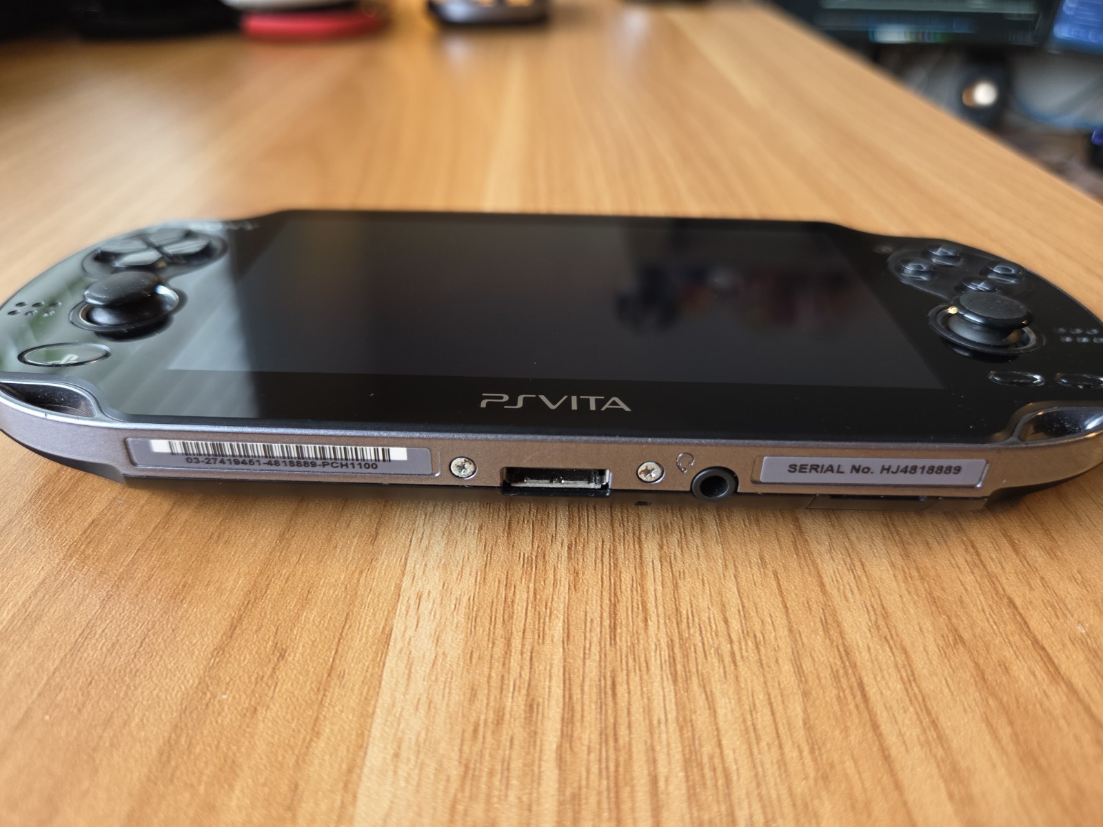 Sony Ps Vita PCH-1100 Crystal Black Model Console And Charger TESTED