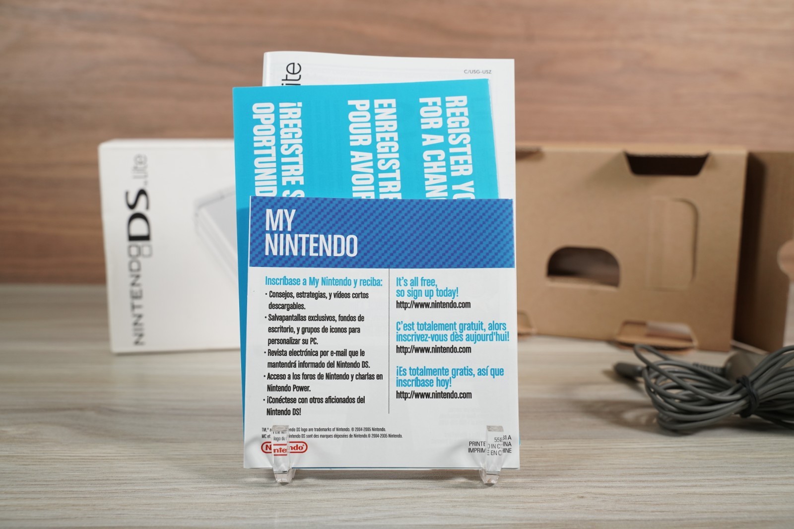 Nintendo DS Lite System – Crystal White Complete In Box CIB
