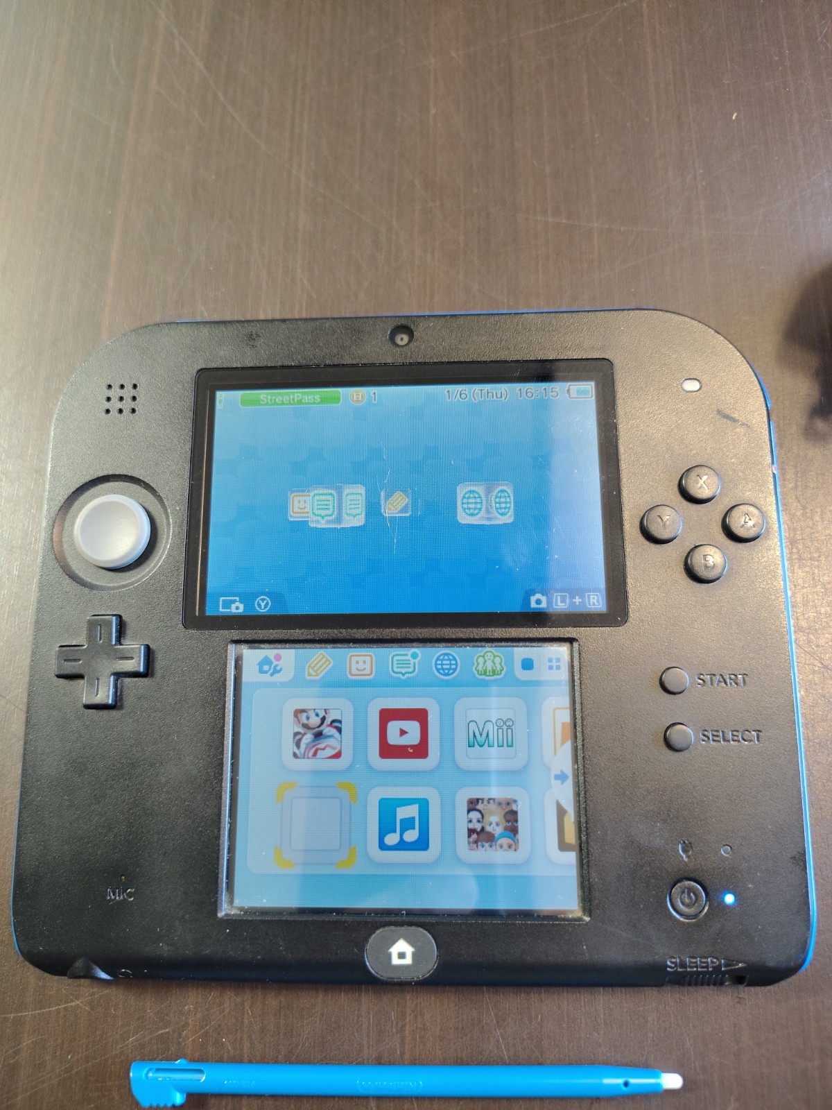 Nintendo 2DS Black/Blue Handheld System FTR-001