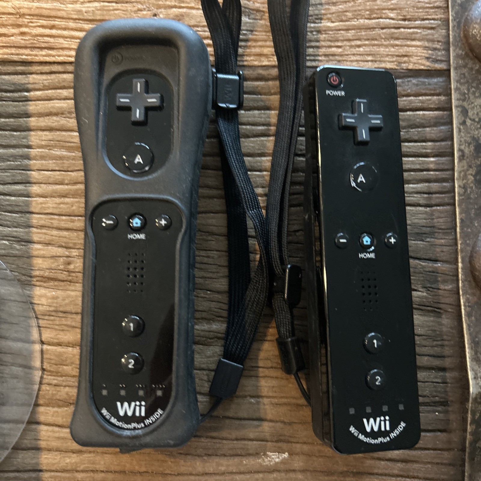 Nintendo Wii Console Bundle Original With 2 Wiimote+Nunchucks, wheel + more