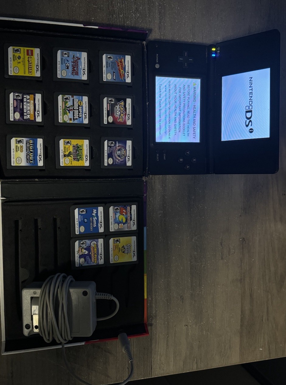 Nintendo DSi Black Handheld System Tested And Working With Games And Charger