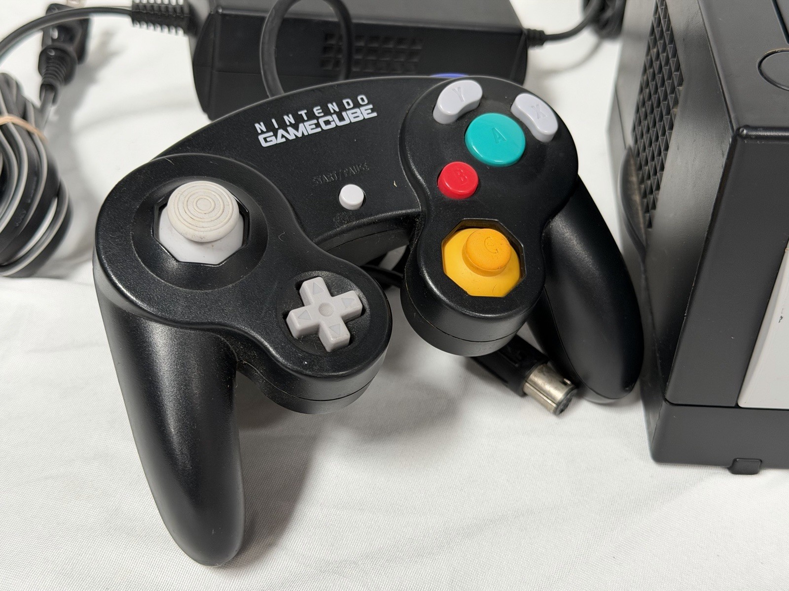 Nintendo GameCube Black Console DOL-101 / 1 Controller & Cords Bundle Tested