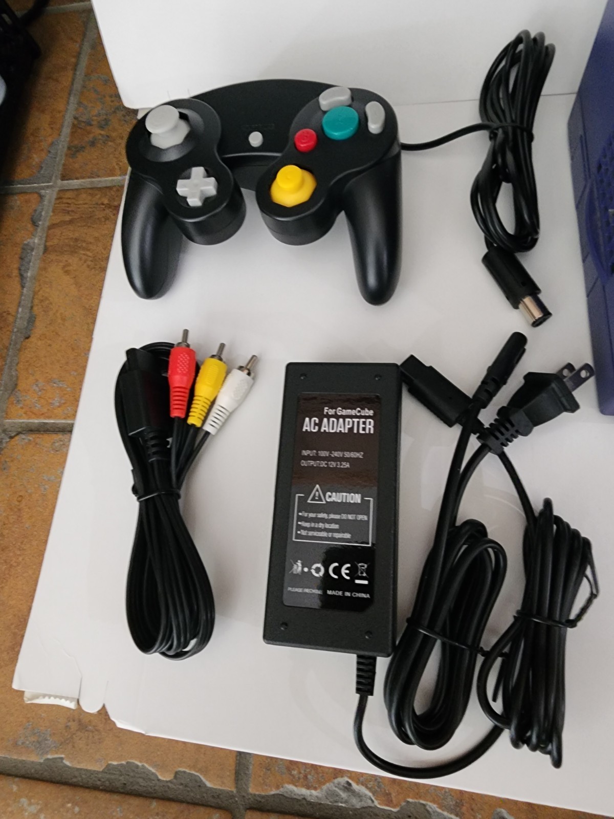 Nintendo GameCube Console System – Indigo Bundle with Controller and Cables