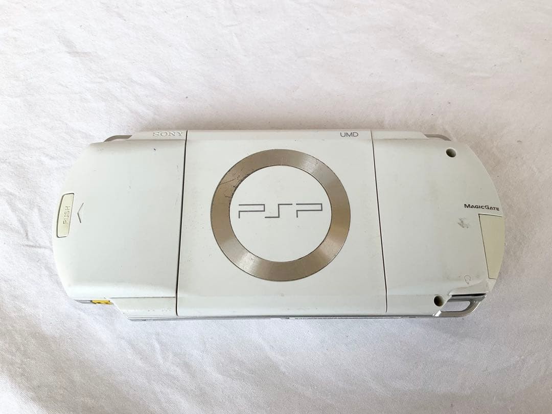 Sony PSP-1000 White Console 1GB Memory Card 3 Games Tested Region Free Japan