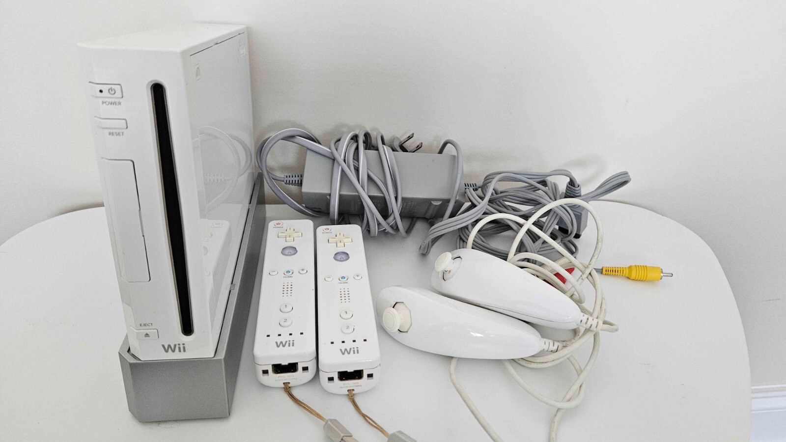 Nintendo Wii Console 2 Remotes + Bundle: Wii Sports, Wii Play, Wii Sports Resort