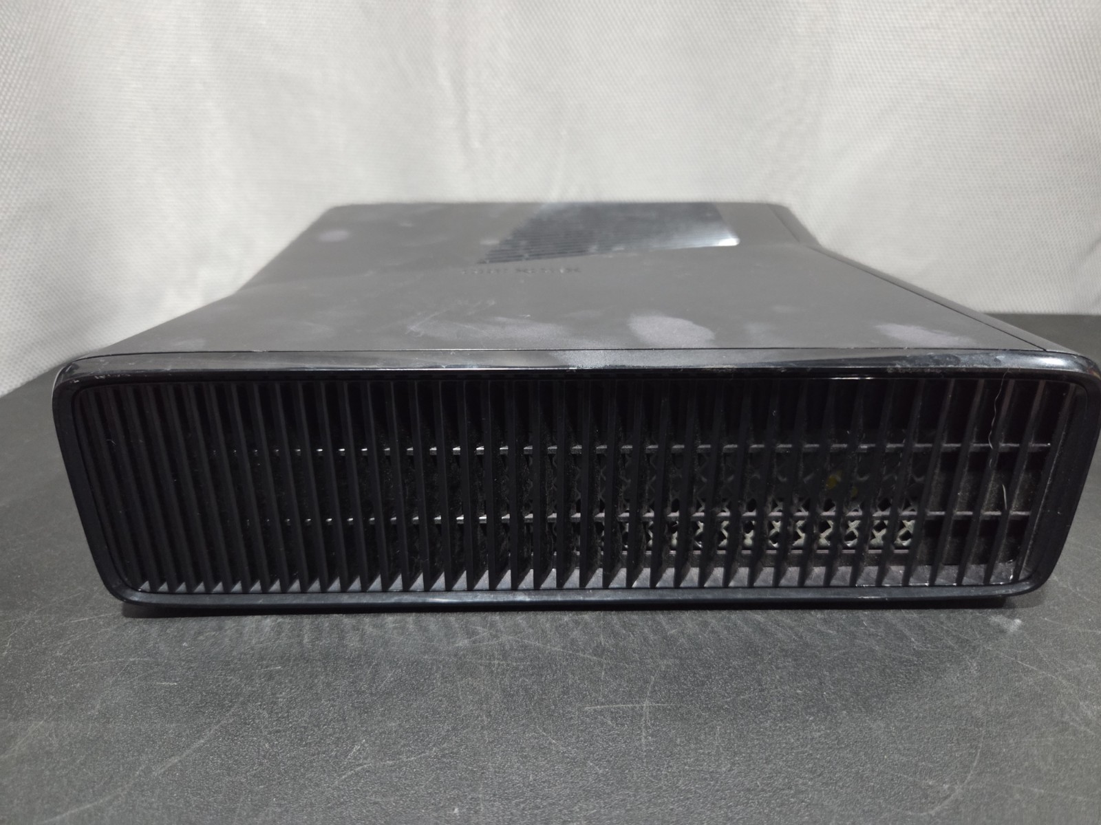 Xbox 360 Slim Model 1439 CONSOLE ONLY W/ 250GB HDD -TESTED-WORKING-