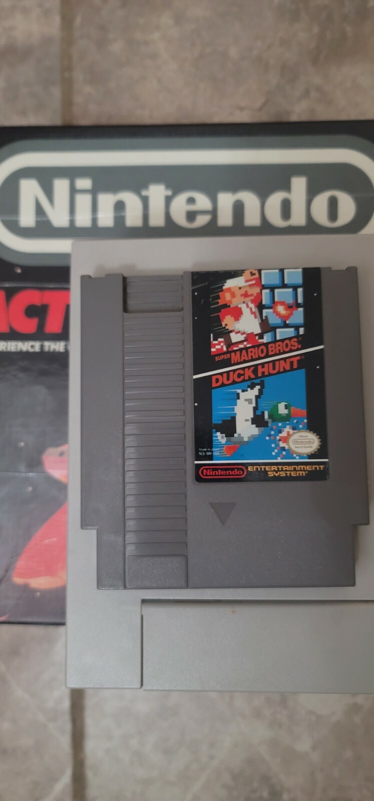 Nintendo NES Action Set Complete 2 Controllers and zap