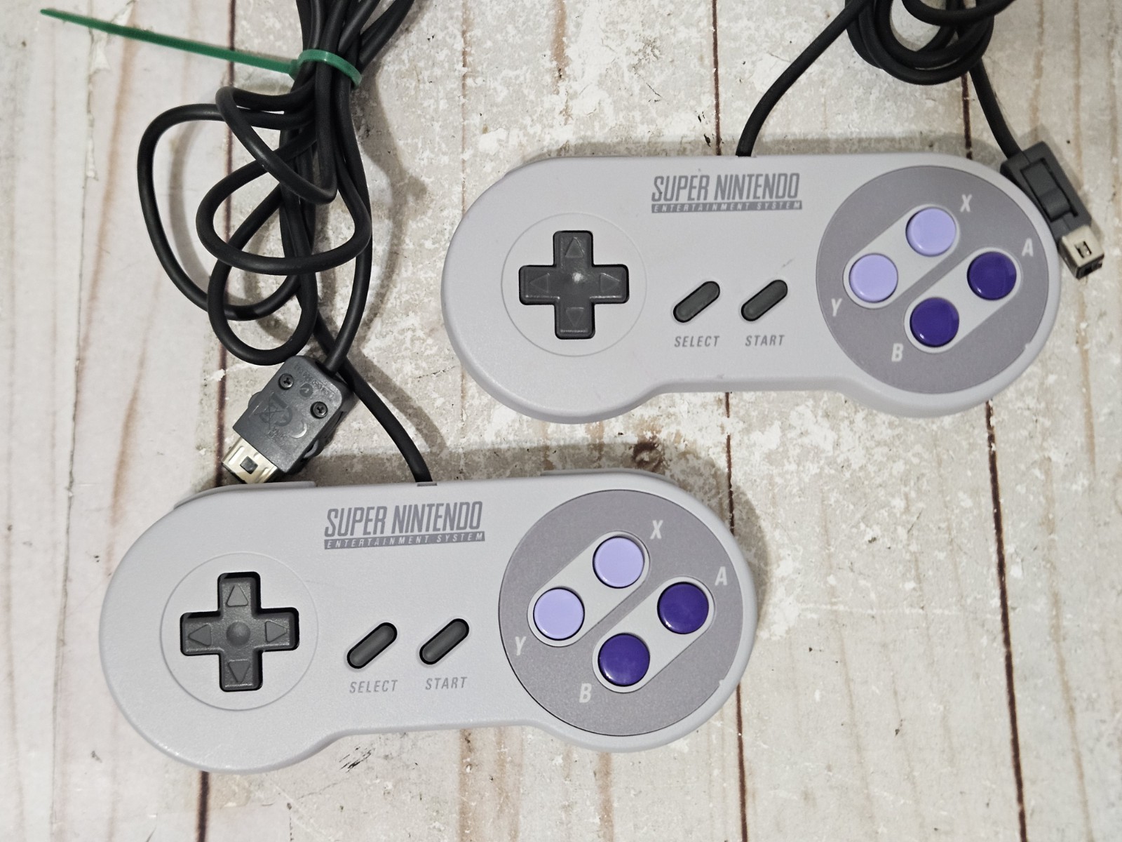 Nintendo Super NES Mini CLV-201 Control Deck W Controllers Soft Mod 80 Games