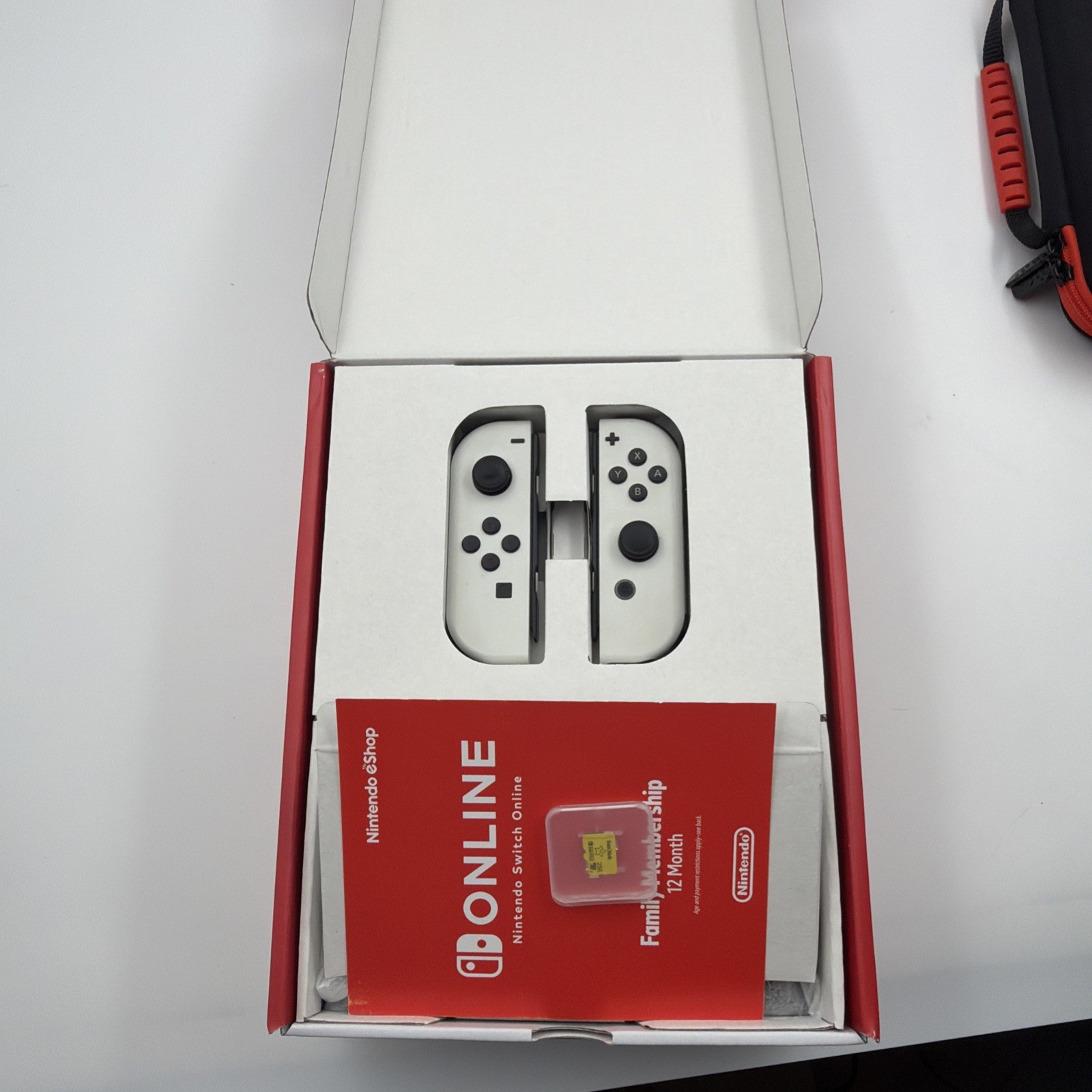 Nintendo Switch OLED White 64GB Complete In Box With Carry Case & 12 Month Code