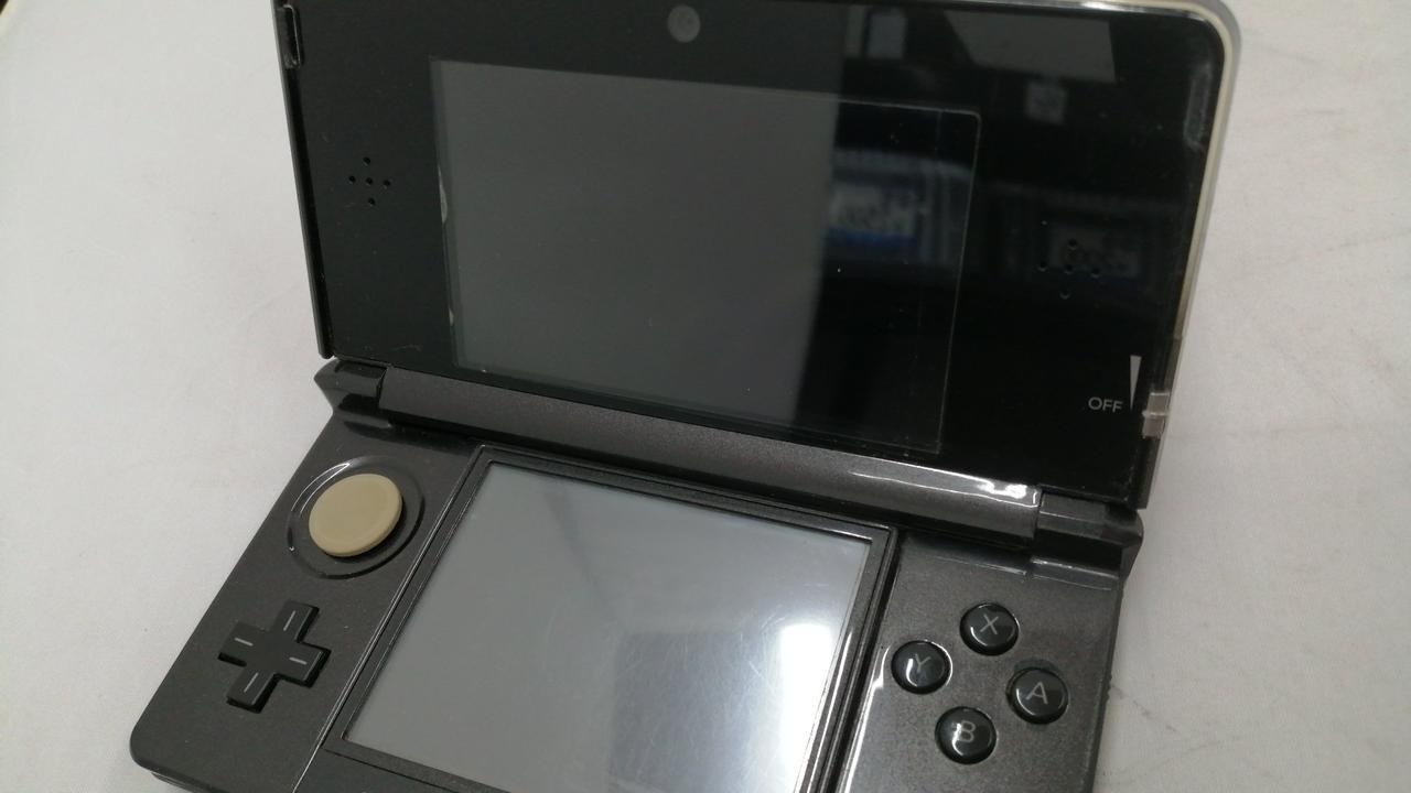 Nintendo 3DS CTR-001 Handheld Gaming Console Japan A1976