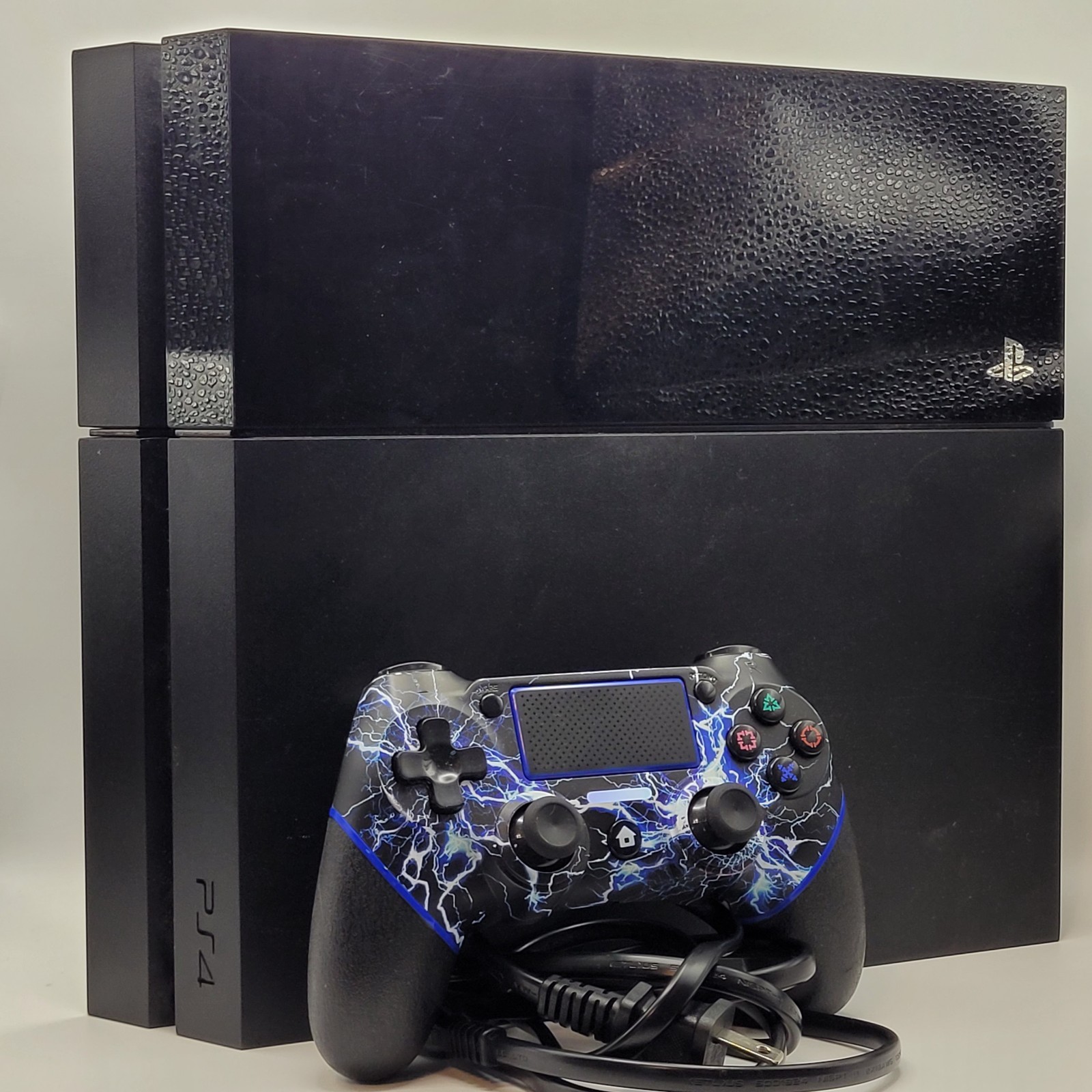 Sony PlayStation 4 500GB console with third party controller – Black