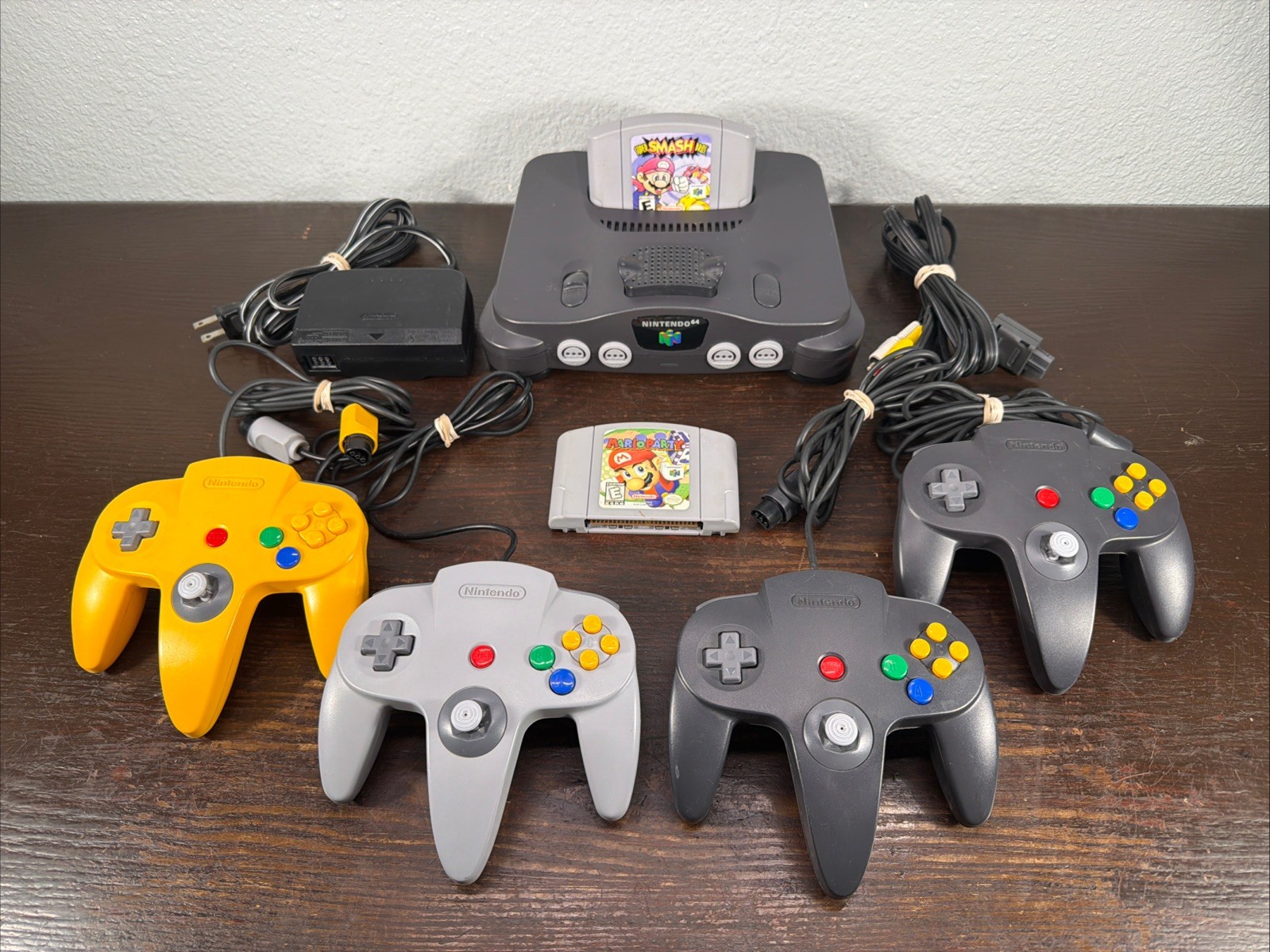 Nintendo 64 Console + 4 Controllers + Super Smash Bro & Mario Party Games + Ram