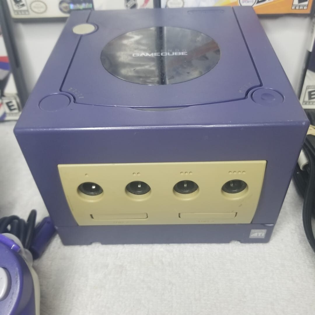 Nintendo GameCube Bundle / Model DOL-001 Indigo + 2 controllers + 5 games