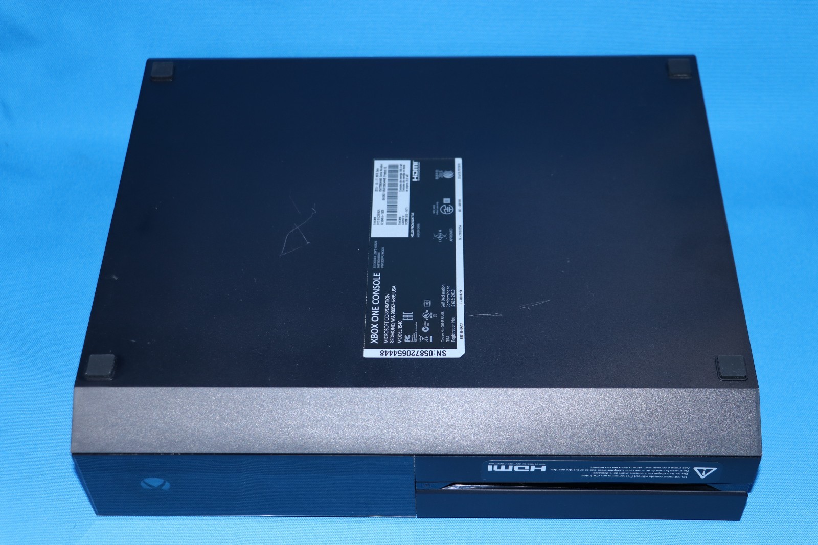 Microsoft Xbox One 1TB 1540 Console Only – Black -ITEM PICTURED 1 YEAR WARRANTY