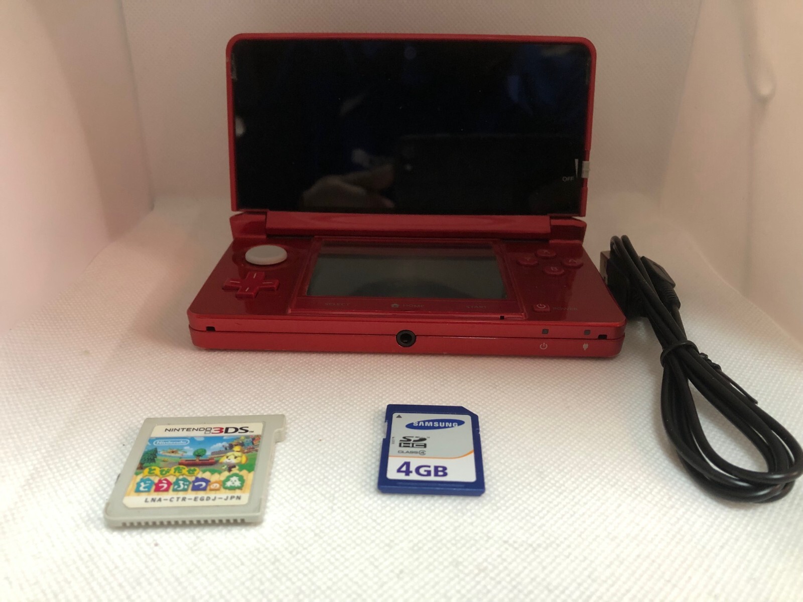 Nintendo 3DS [SD card included, ready to play set] SD card (2GB), USB cable and