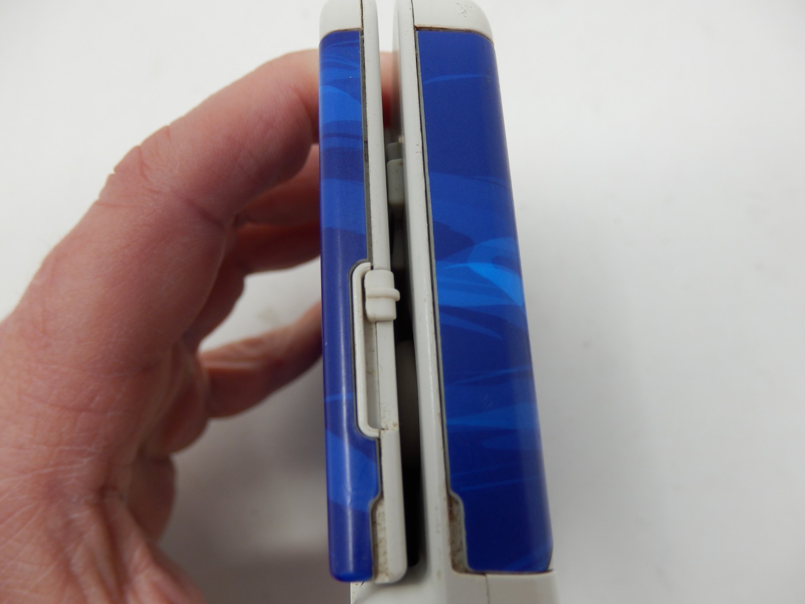 NEW Nintendo 3DS Pokemon Blastoise Plates With Stylus & Charger Works KTR-001