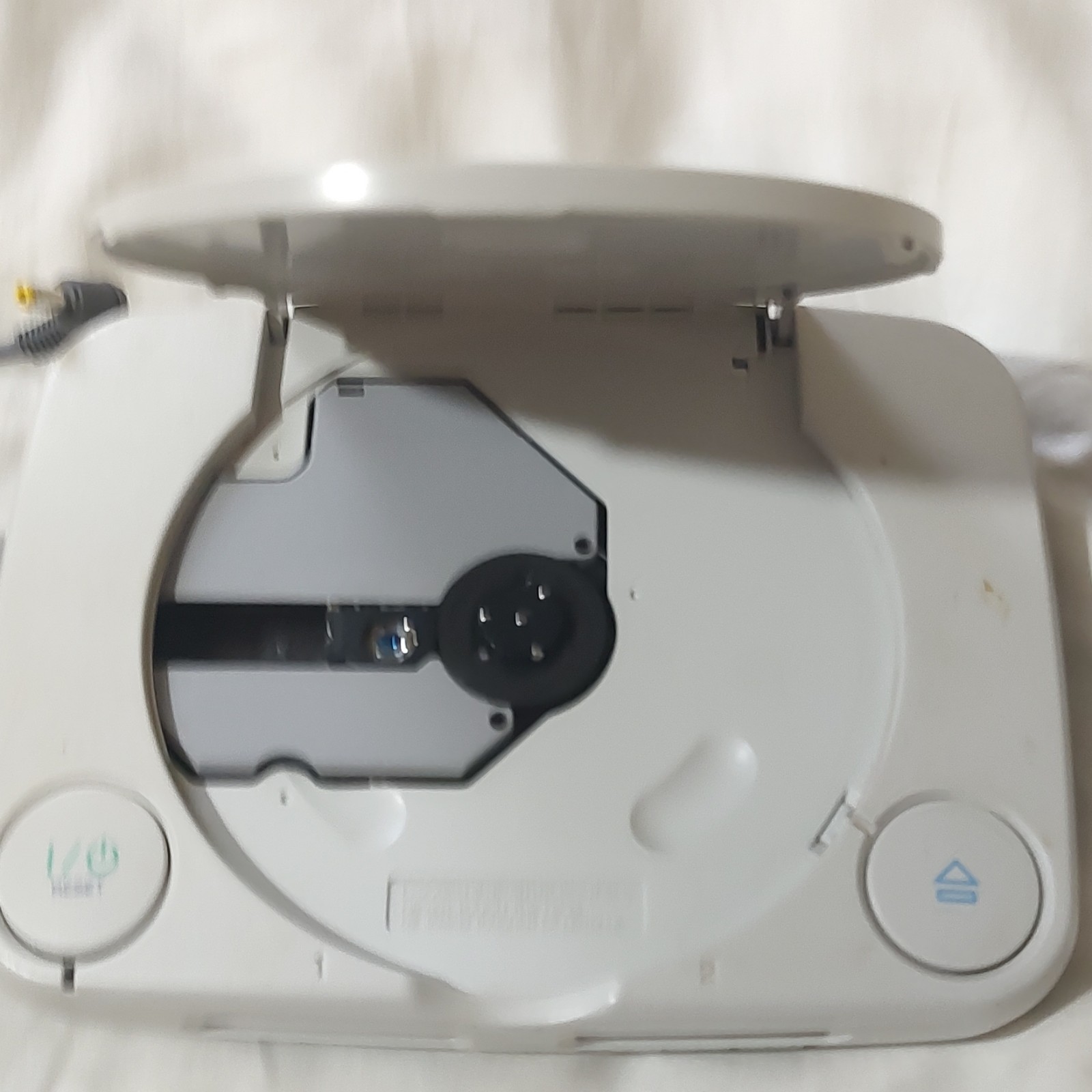 Sony PS one SCPH-101 NTSC-U/C Console w/ 2 Controllers, Composite RCA, Compact