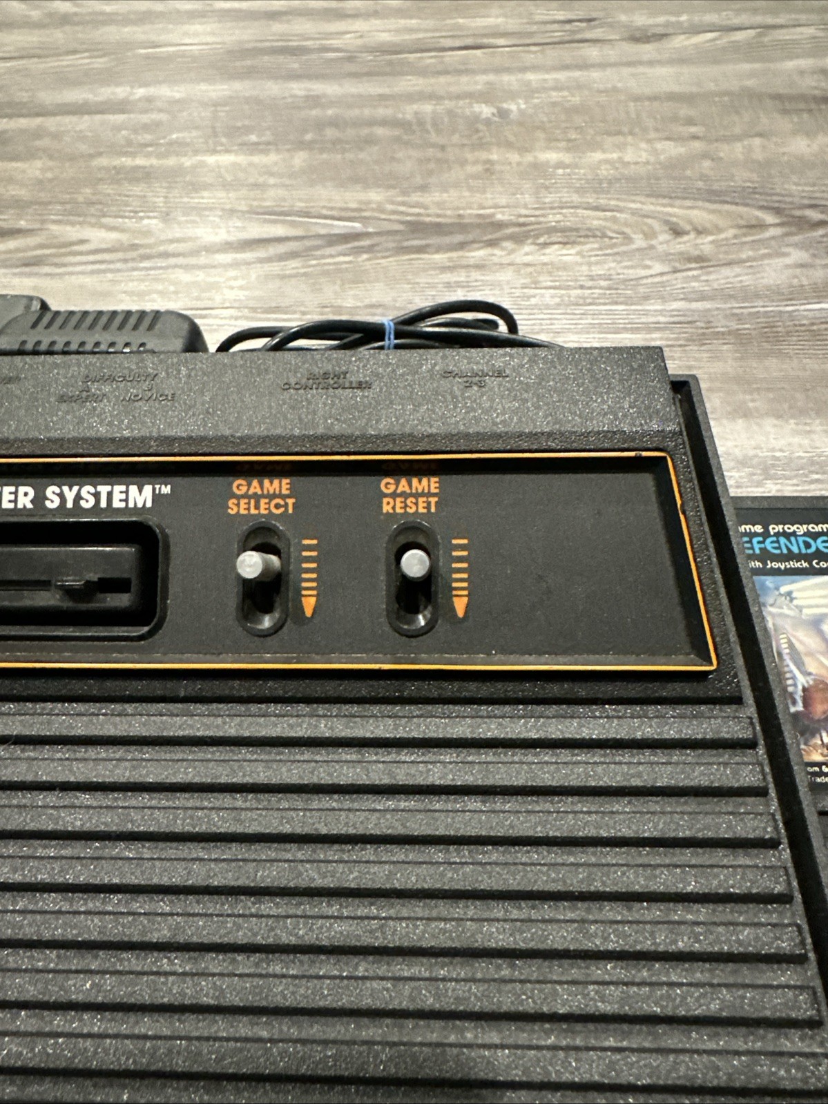 Original Atari 2600 Console CX-2600A – Wood Grain – 14 games – Extras Working