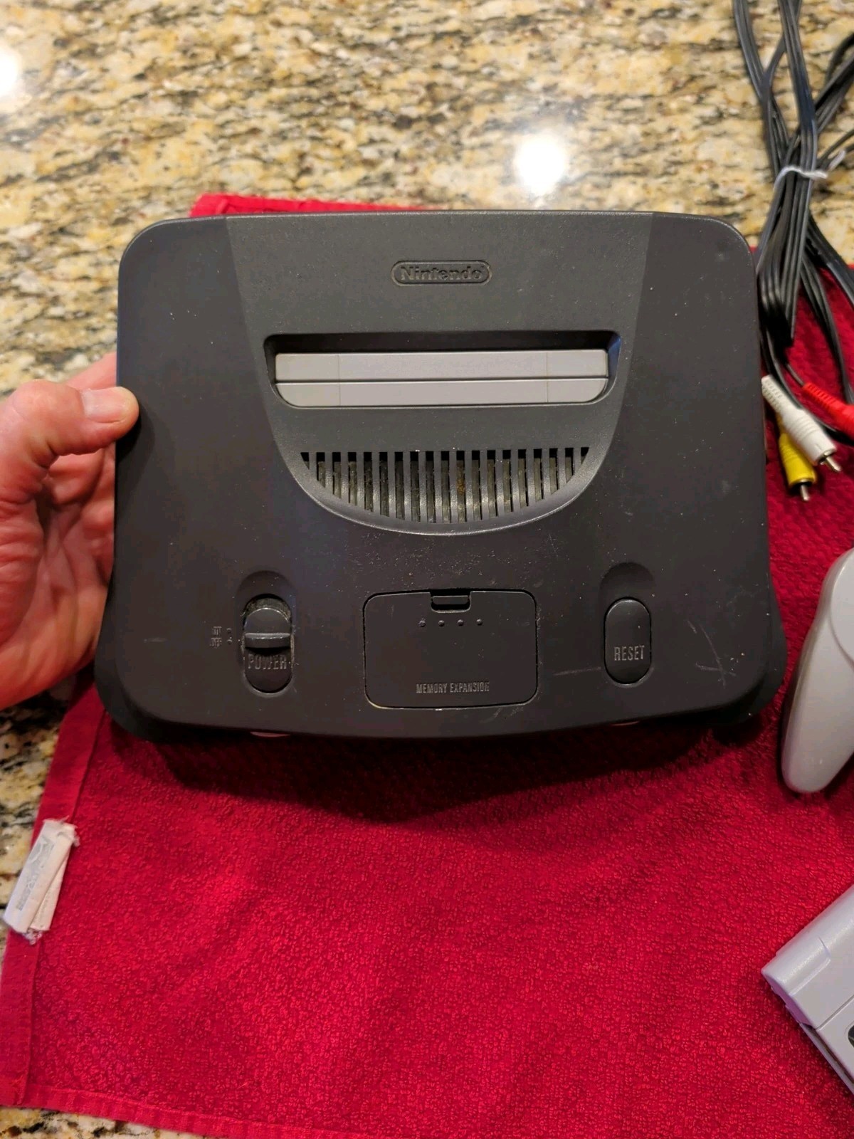 Nintendo 64 N64 Console Bundle With 1 Game