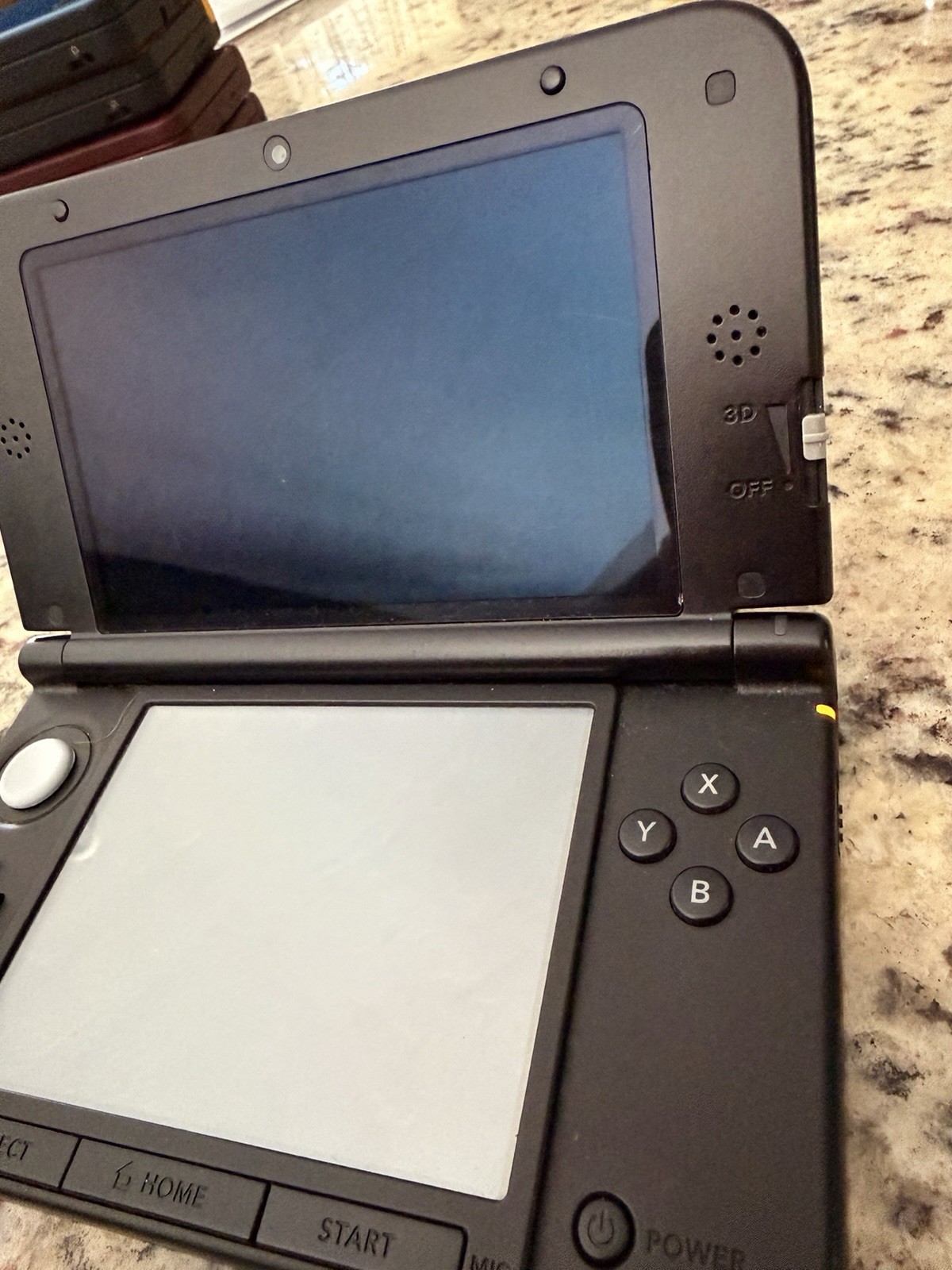 Nintendo 3DS XL Launch Edition Handheld Gaming System Games Stylist Charger Box