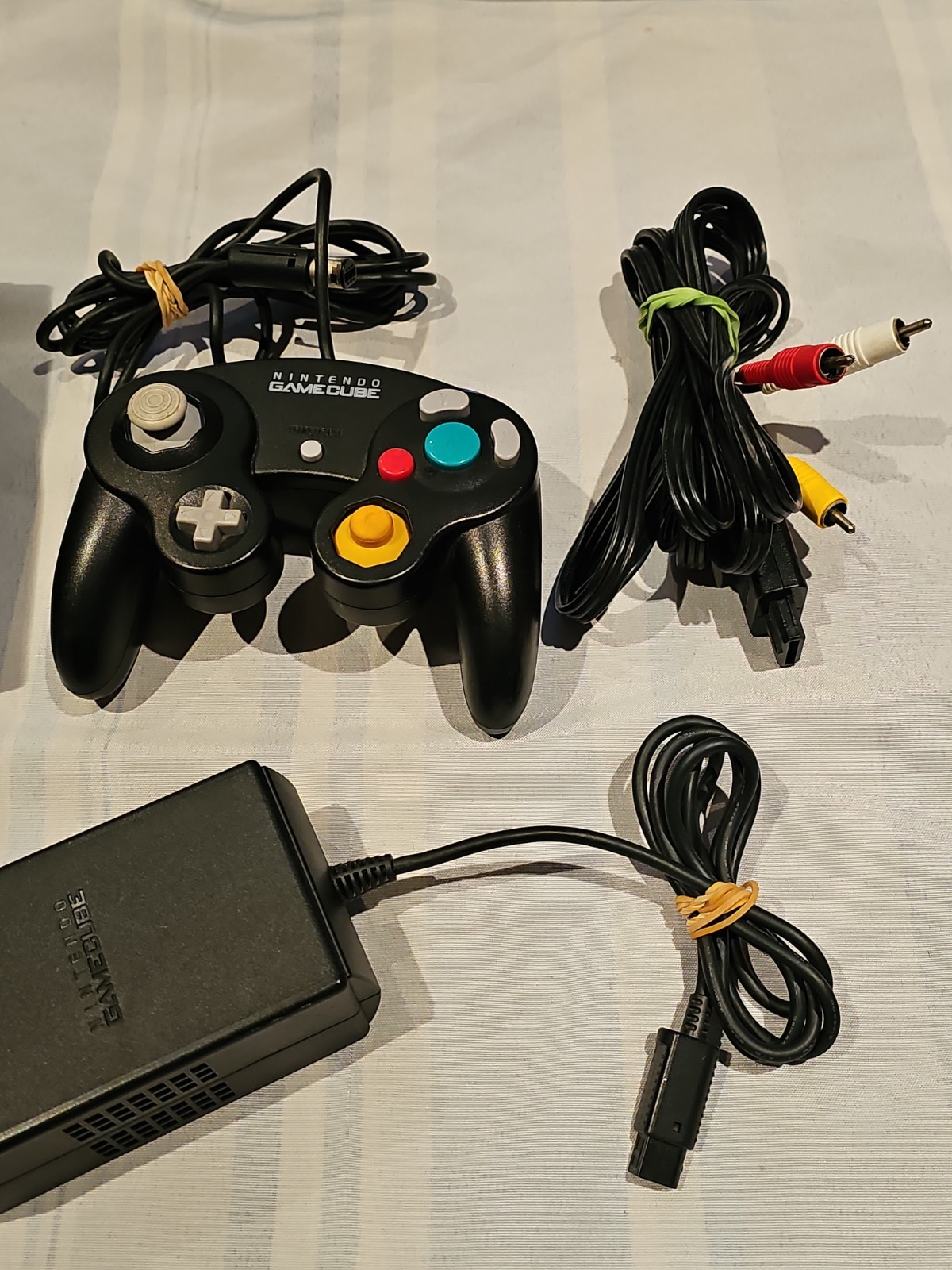 Nintendo GameCube Black Console NTSC-U/C with Controller, cables DOL-101(USA).,