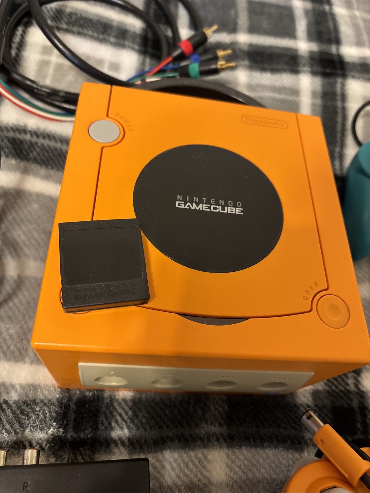 Nintendo GameCube Spice Orange Console Bundle US Region DOL-101