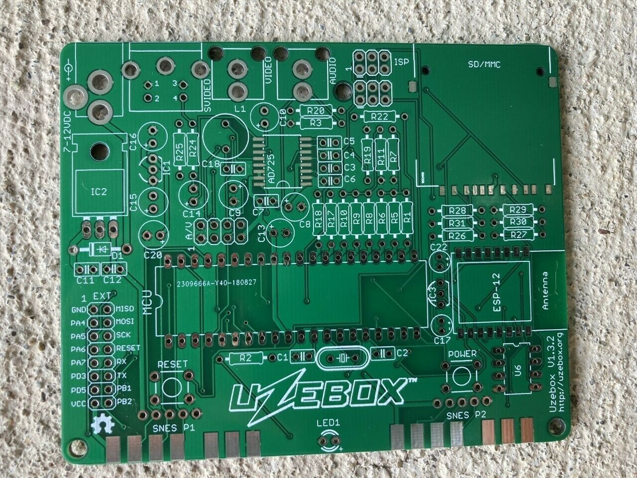 Belogic UZEBOX Game Console PCB board ONLY Revision F5 V1.3.2 ATMEGA644P AVR