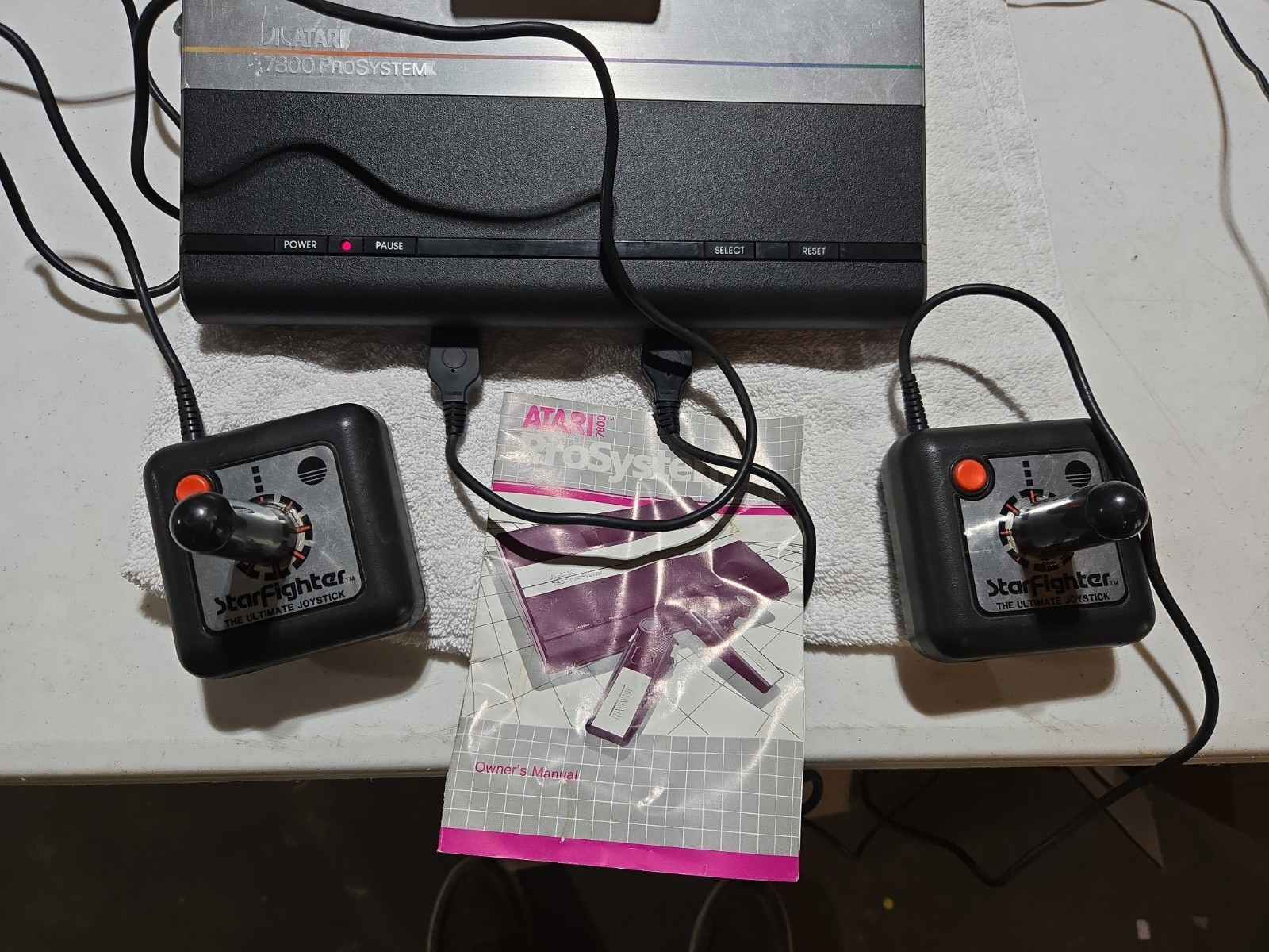 Atari 7800 Console Bundle, 13 Games. Untested. 8 controllers Pac Man Donkey Kong