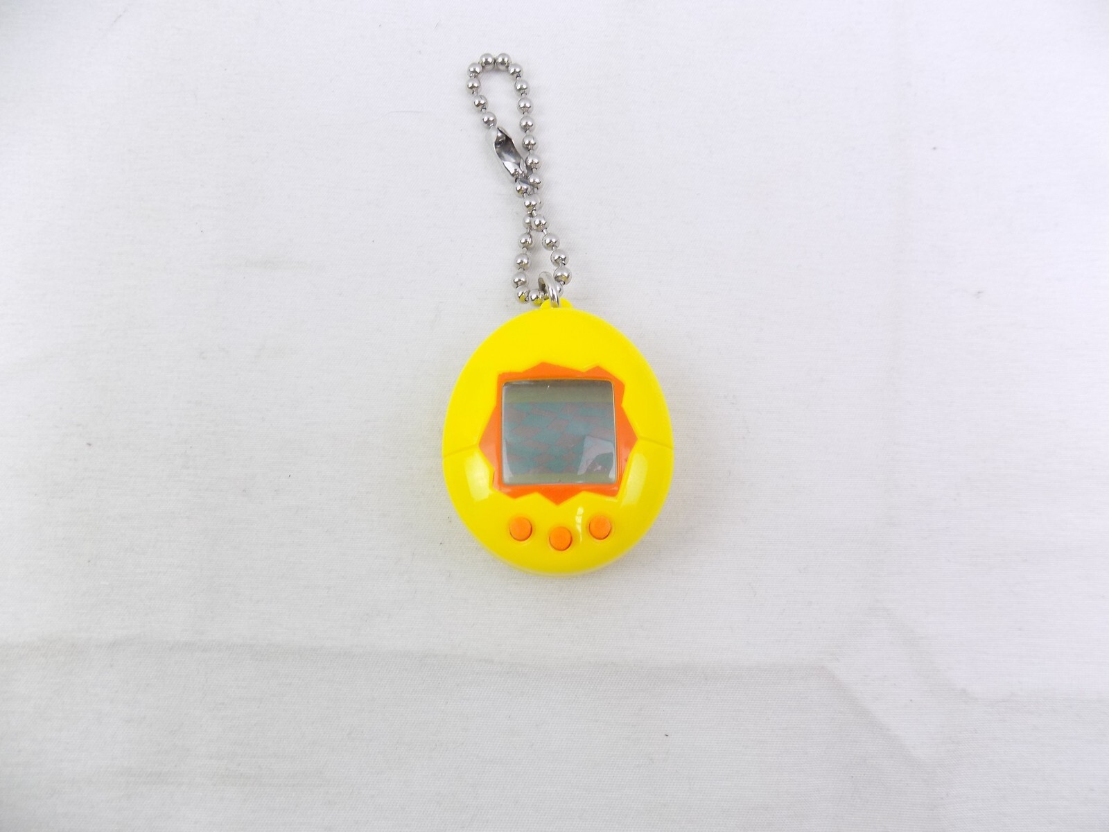 Like New Tamagotchi Kaette Kita! Chibi Wave 2 Yellow Console 2017